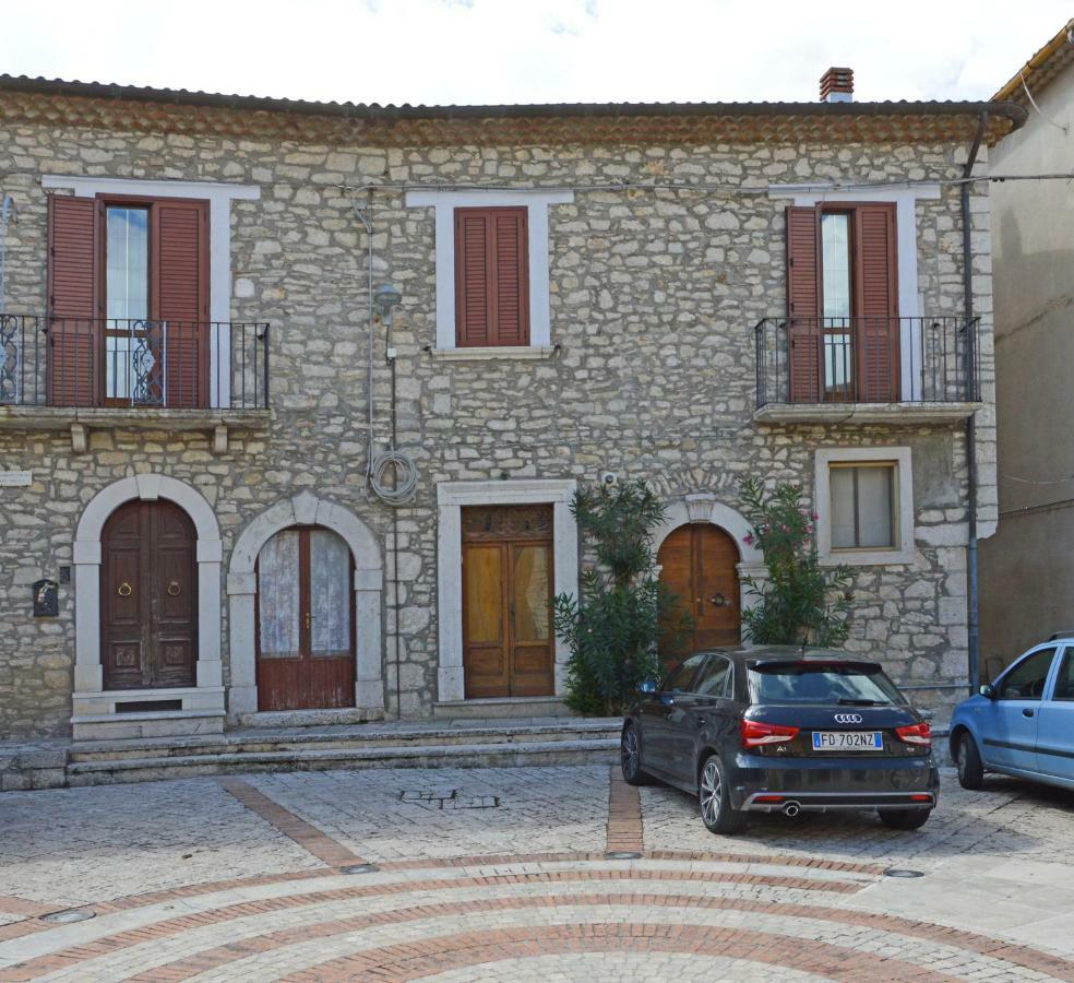 La Casa Di Zia Nina Vila Campolattaro Exterior foto